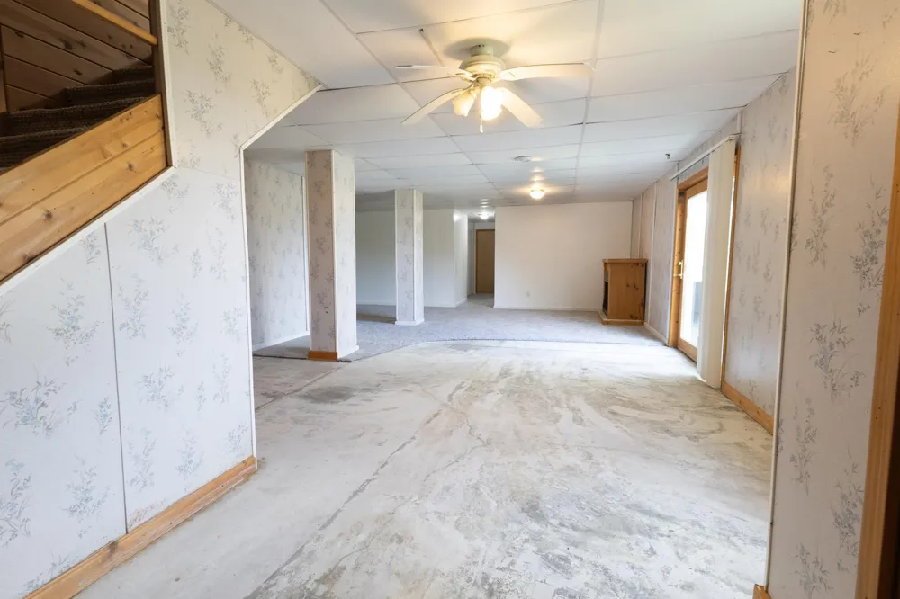 327 Parkside Drive SE Preston, MN 55965