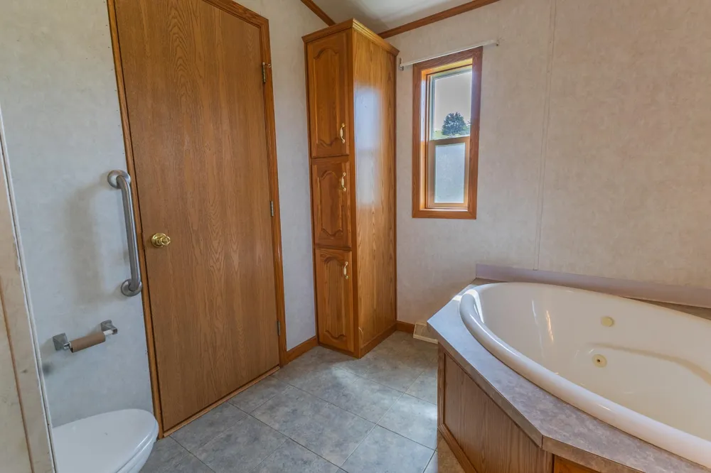 327 Parkside Drive SE Preston, MN 55965