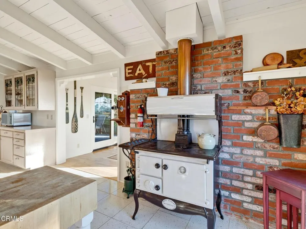 1101 Cameron Road Elk, CA 95432