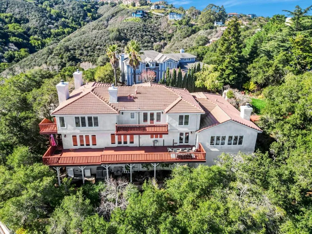 222 Oakley Avenue San Carlos, CA 94070