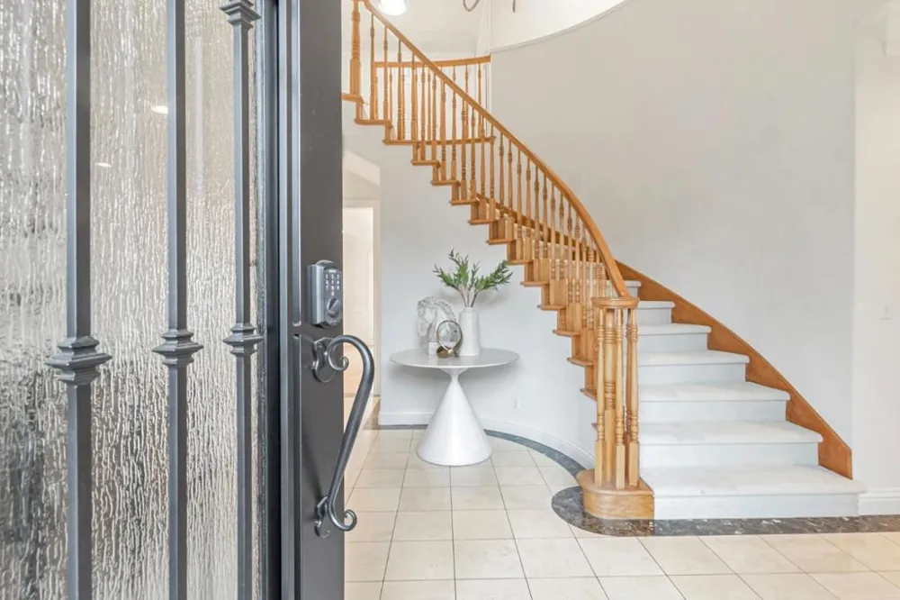 222 Oakley Avenue San Carlos, CA 94070