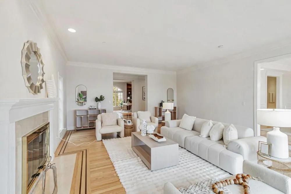 222 Oakley Avenue San Carlos, CA 94070