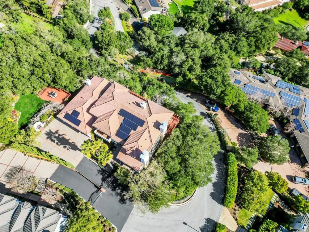 222 Oakley Avenue San Carlos, CA 94070