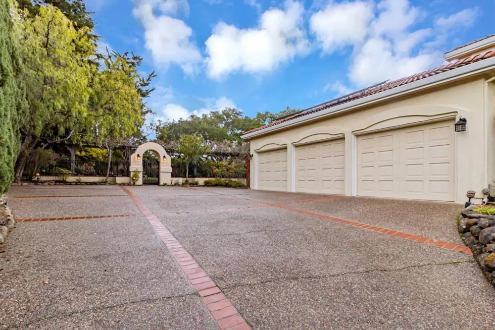 222 Oakley Avenue San Carlos, CA 94070