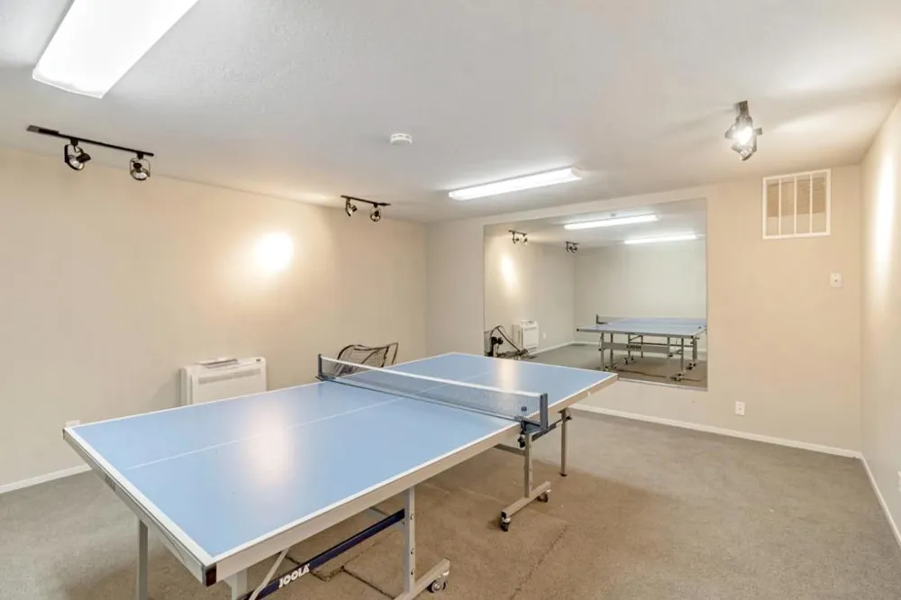 222 Oakley Avenue San Carlos, CA 94070