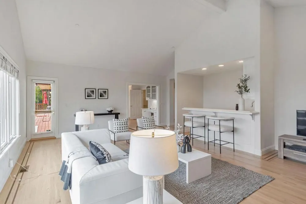 222 Oakley Avenue San Carlos, CA 94070