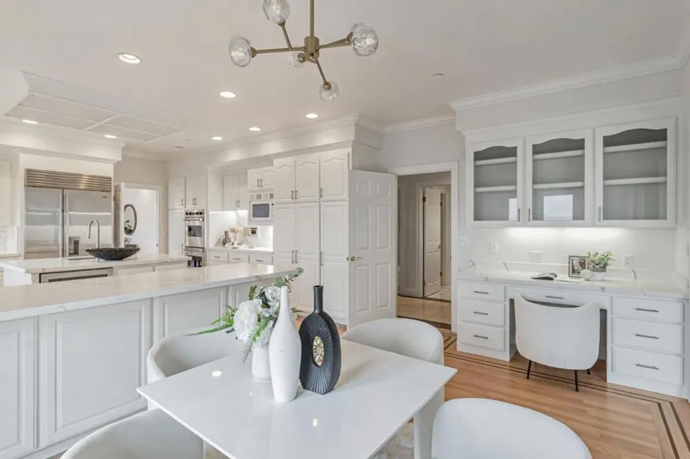 222 Oakley Avenue San Carlos, CA 94070