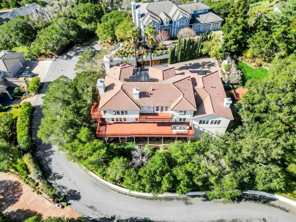 222 Oakley Avenue San Carlos, CA 94070