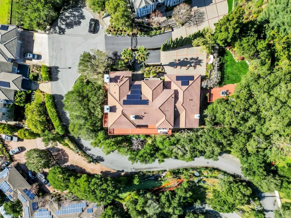 222 Oakley Avenue San Carlos, CA 94070
