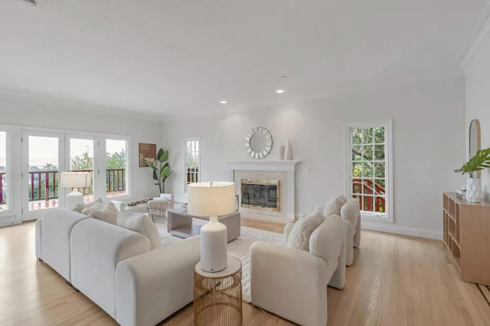 222 Oakley Avenue San Carlos, CA 94070