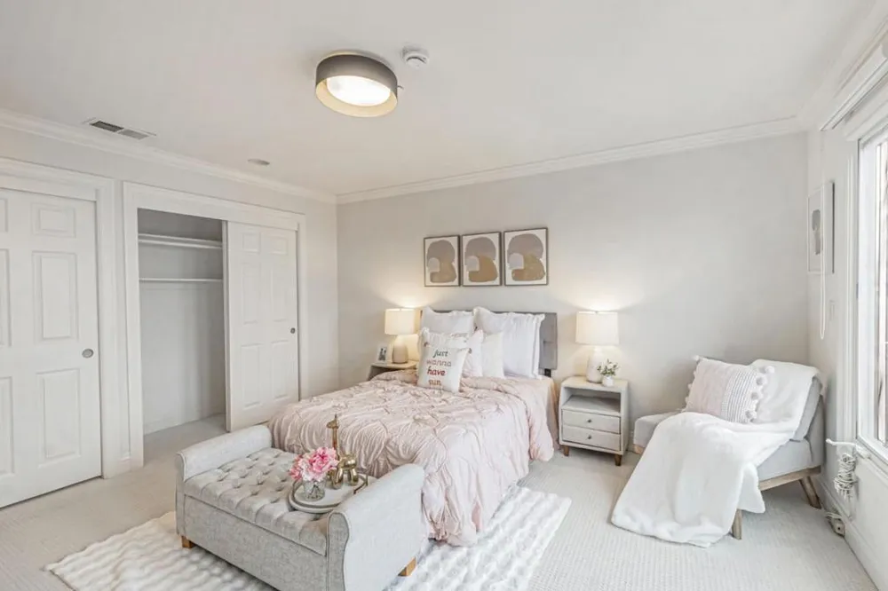 222 Oakley Avenue San Carlos, CA 94070