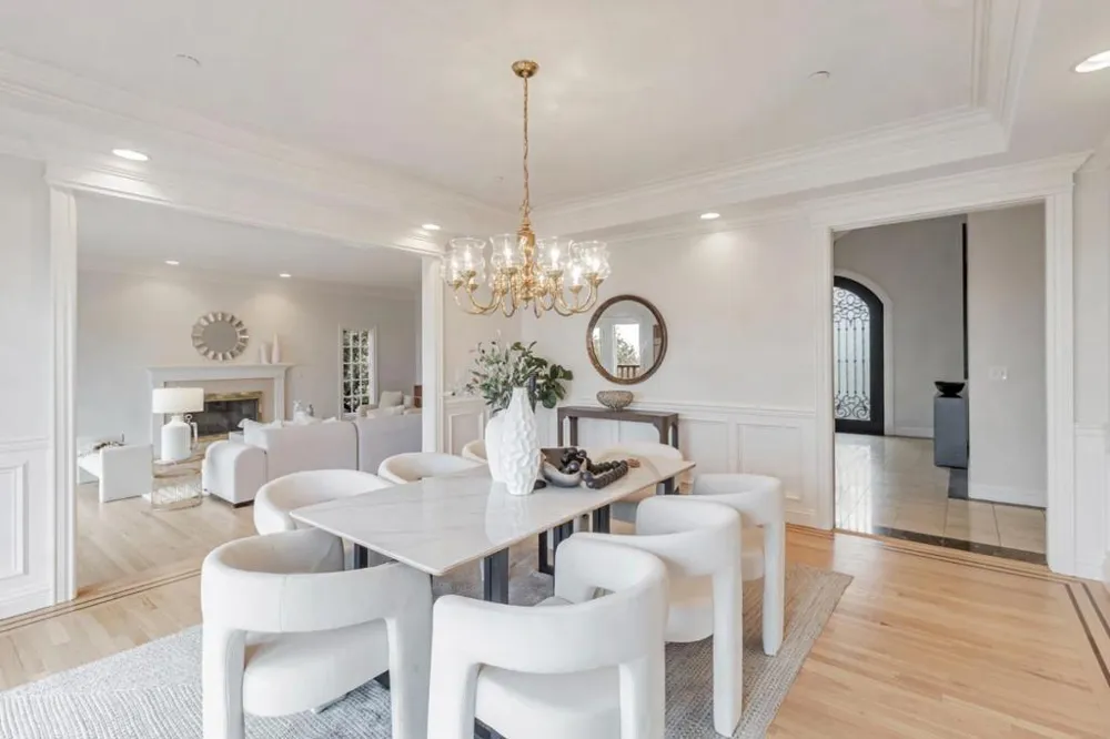 222 Oakley Avenue San Carlos, CA 94070