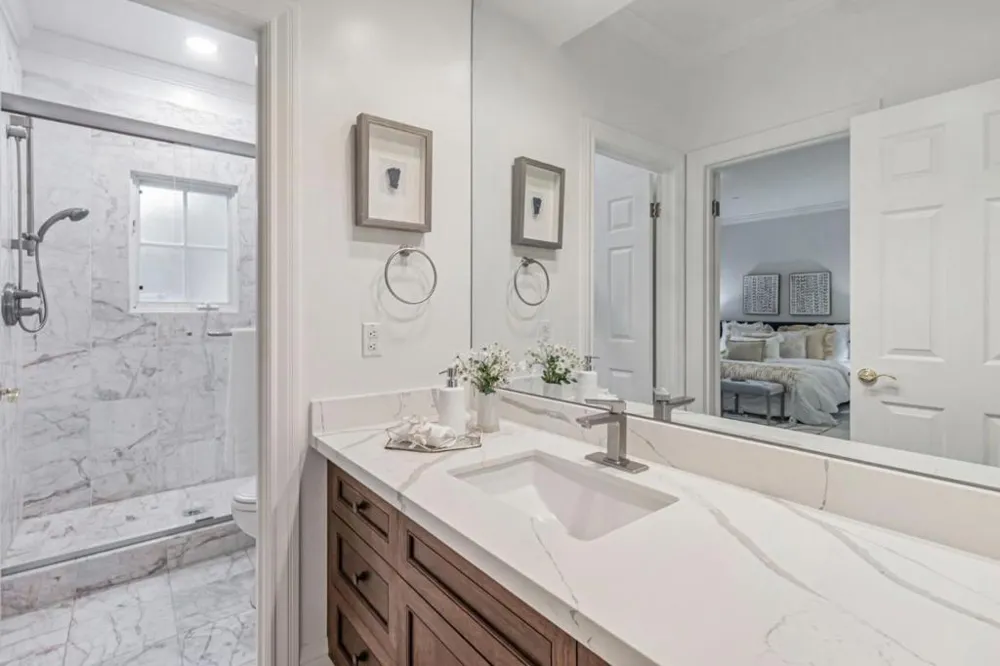 222 Oakley Avenue San Carlos, CA 94070