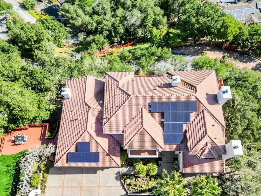 222 Oakley Avenue San Carlos, CA 94070