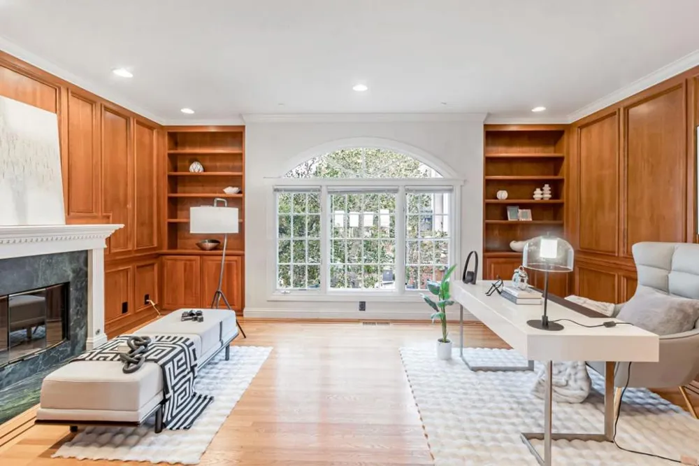 222 Oakley Avenue San Carlos, CA 94070