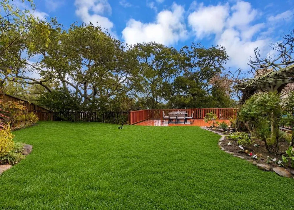 222 Oakley Avenue San Carlos, CA 94070