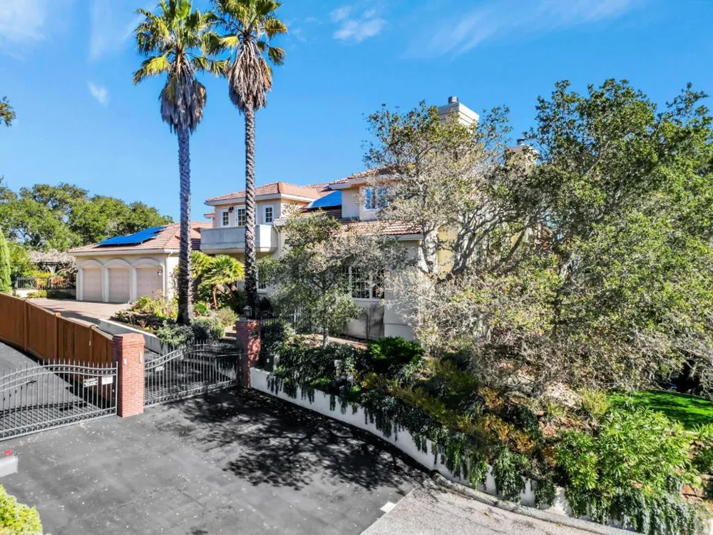 222 Oakley Avenue San Carlos, CA 94070