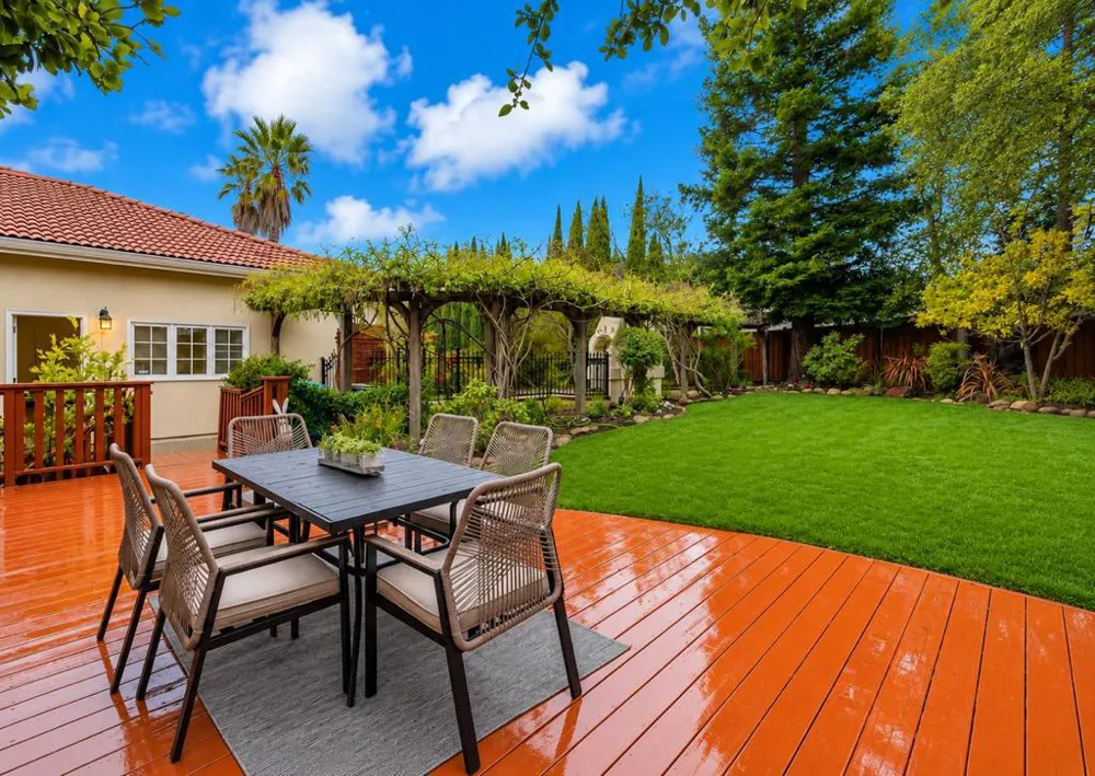 222 Oakley Avenue San Carlos, CA 94070