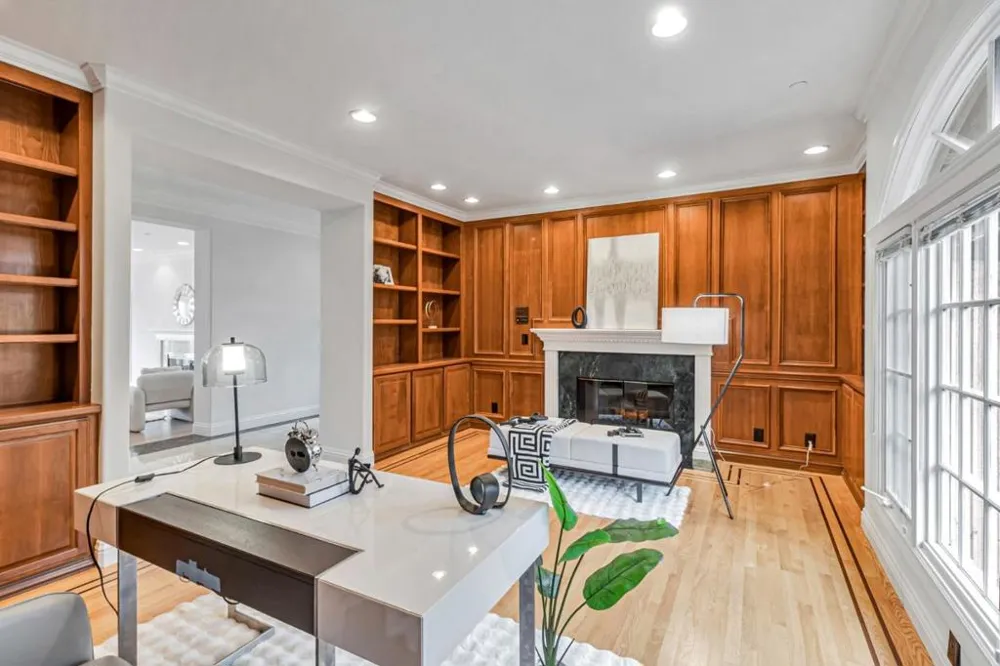 222 Oakley Avenue San Carlos, CA 94070