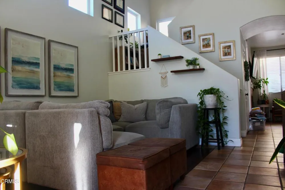 902 Paseo Brisas Lindas Oxnard, CA 93030