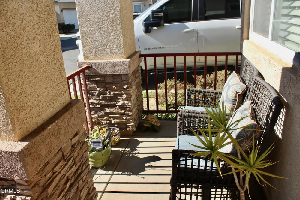 902 Paseo Brisas Lindas Oxnard, CA 93030
