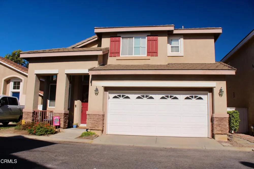 902 Paseo Brisas Lindas Oxnard, CA 93030
