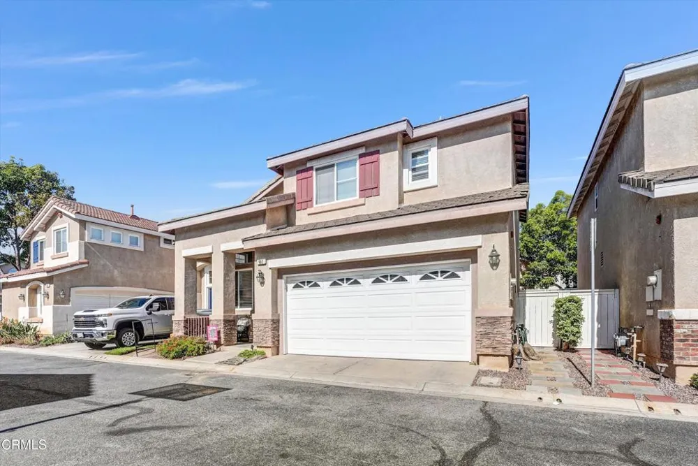 902 Paseo Brisas Lindas Oxnard, CA 93030