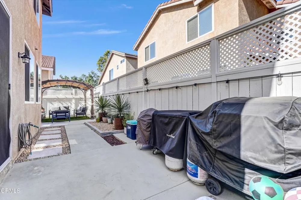 902 Paseo Brisas Lindas Oxnard, CA 93030