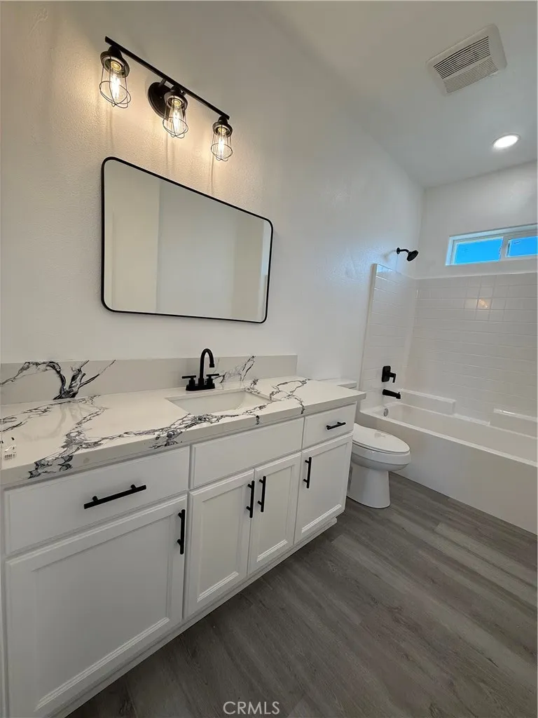 2115 Seville Pl. Pinon Hills, CA 92372