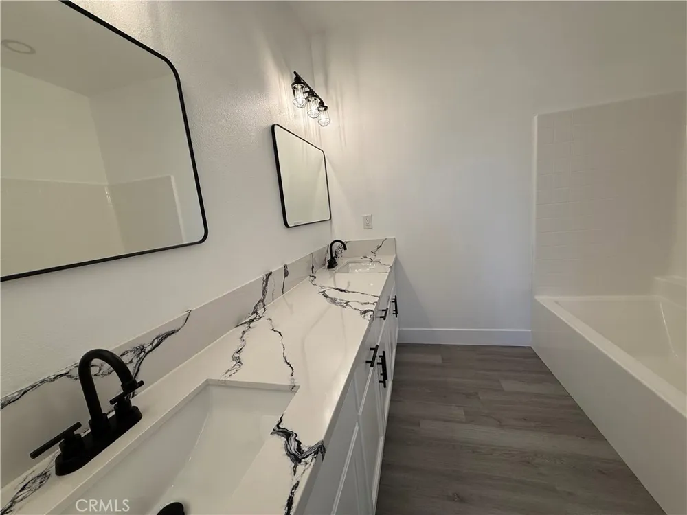 2115 Seville Pl. Pinon Hills, CA 92372