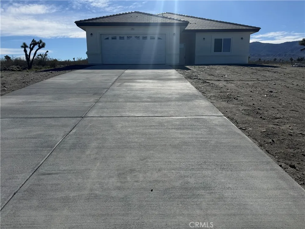 2115 Seville Pl. Pinon Hills, CA 92372