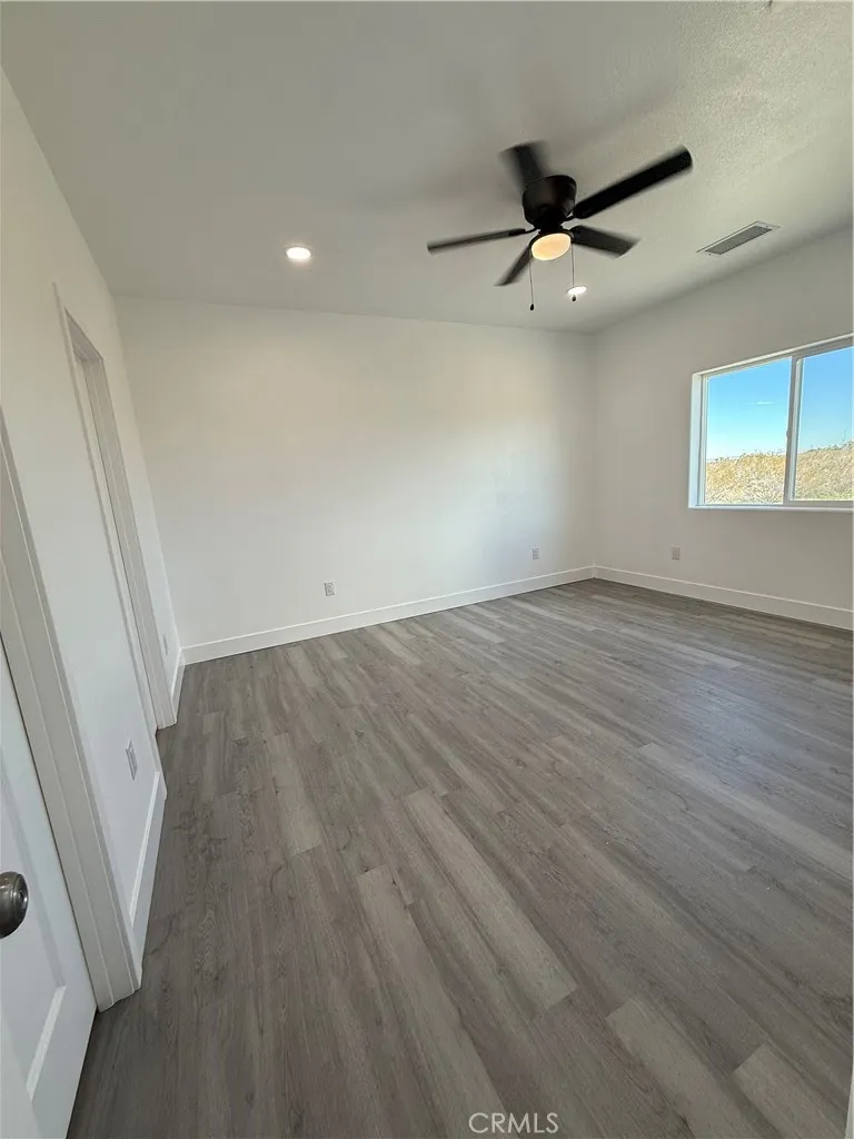 2115 Seville Pl. Pinon Hills, CA 92372