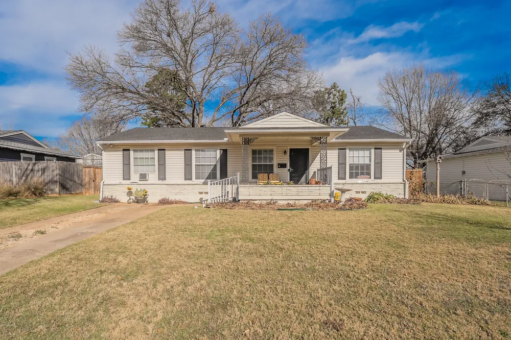 1205 Marshalldale Drive