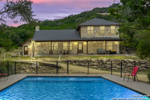 1539 River Road