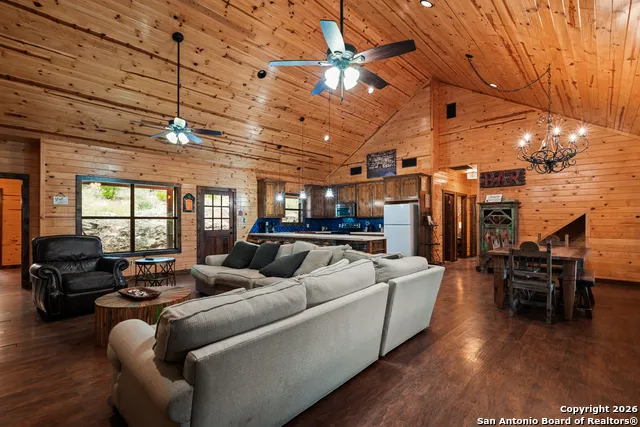 1539 River Road Concan, TX 78838