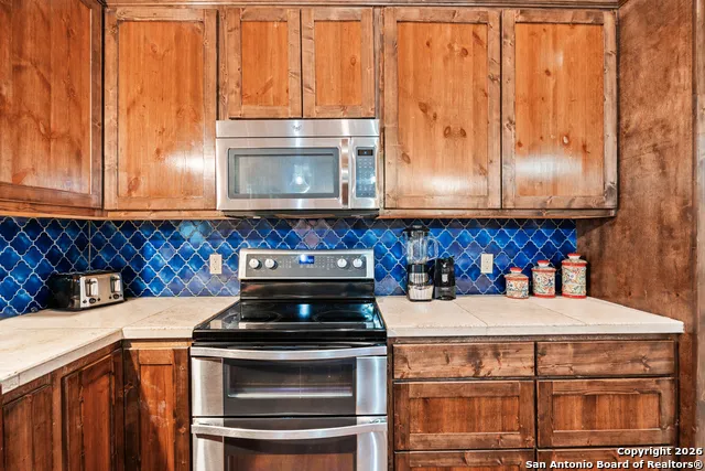 1539 River Road Concan, TX 78838