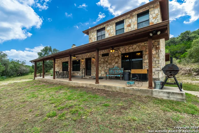1539 River Road Concan, TX 78838