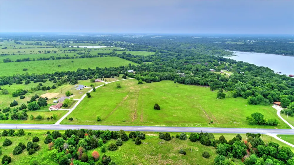 Center Drive Point, TX 75472