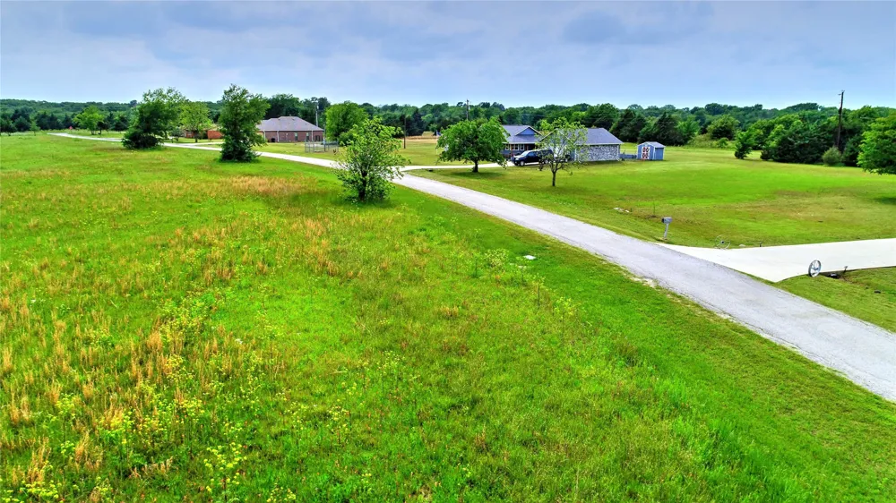 Center Drive Point, TX 75472