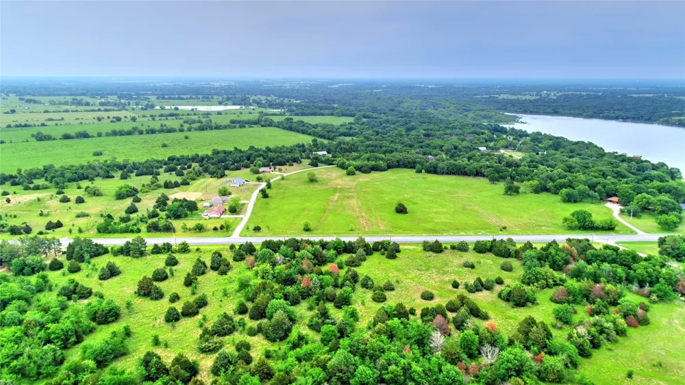 Center Drive Point, TX 75472