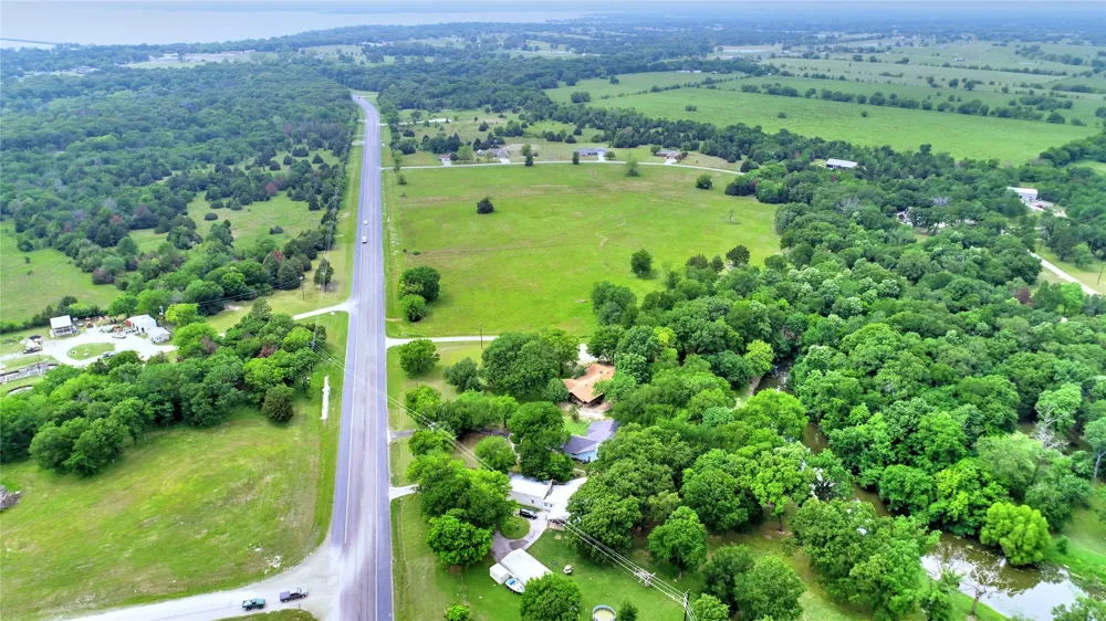 Center Drive Point, TX 75472
