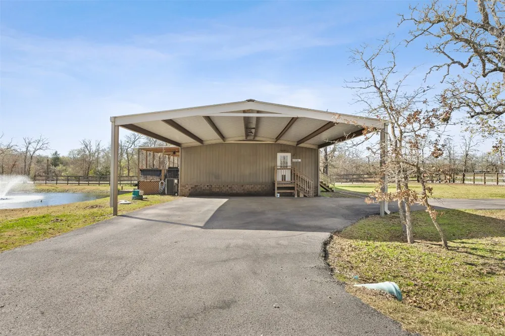 4919 County Road 416 Somerville, TX 77879