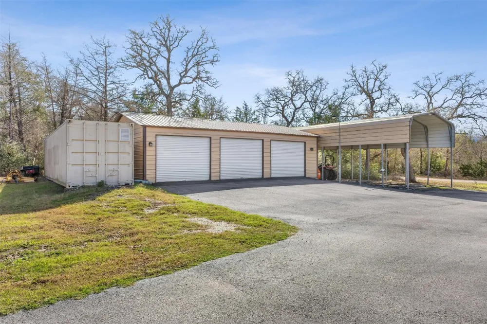4919 County Road 416 Somerville, TX 77879