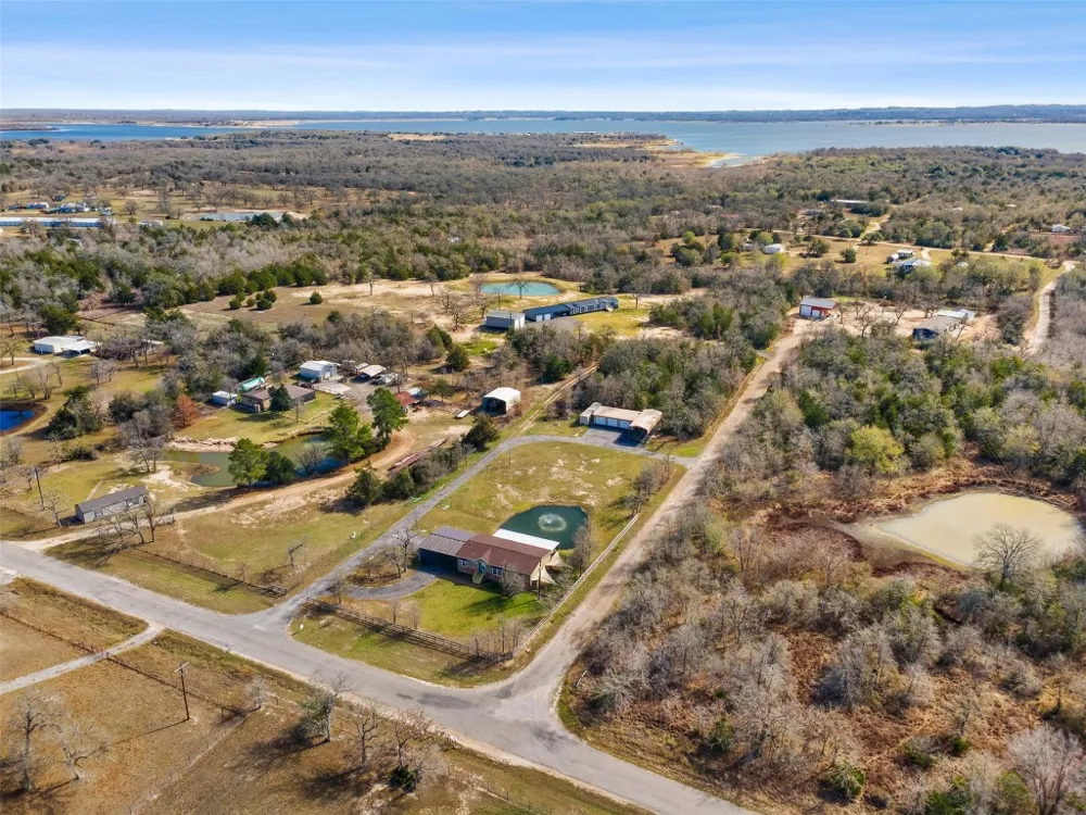 4919 County Road 416 Somerville, TX 77879