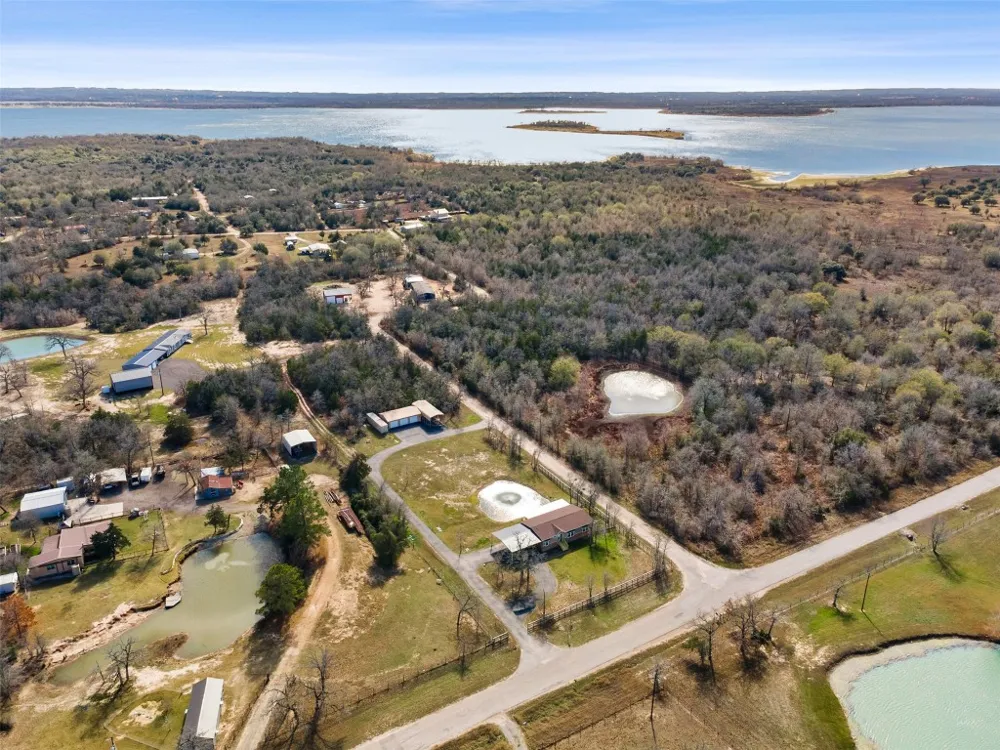 4919 County Road 416 Somerville, TX 77879