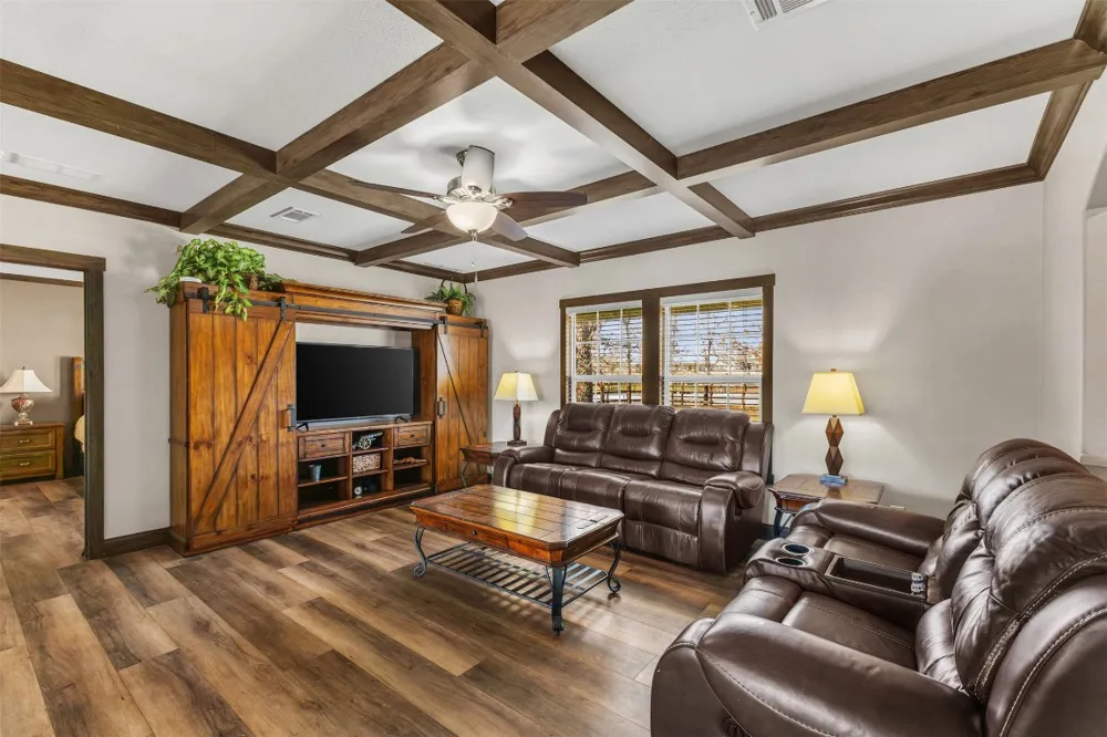 4919 County Road 416 Somerville, TX 77879