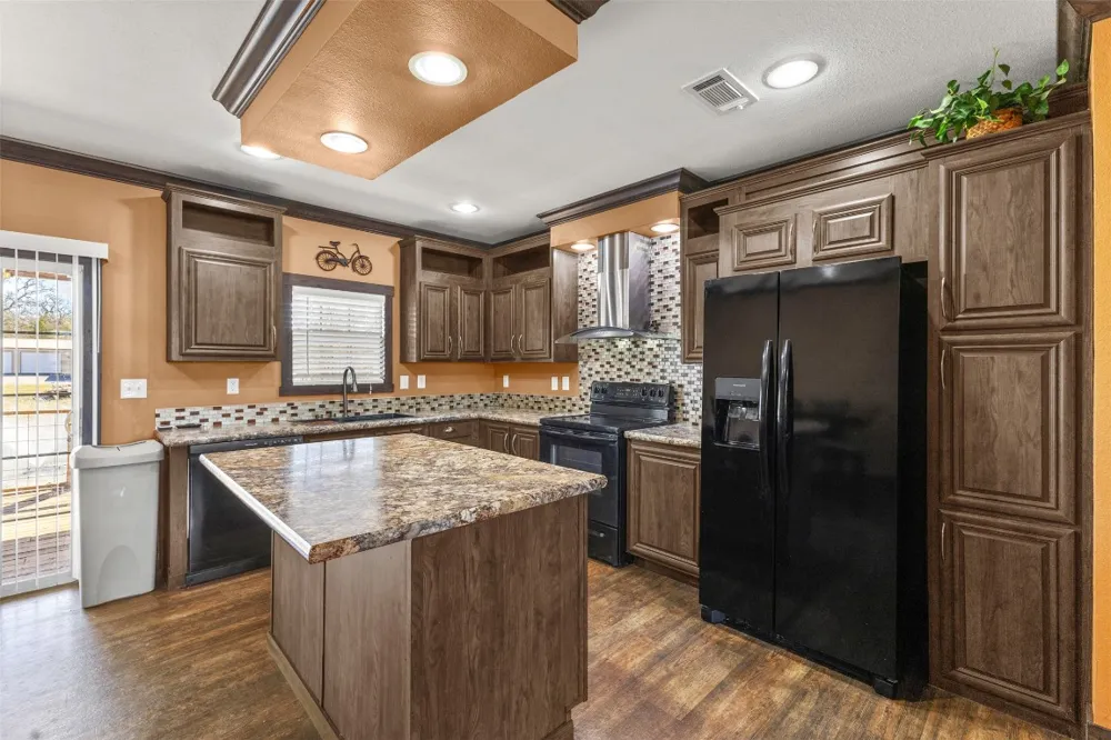 4919 County Road 416 Somerville, TX 77879