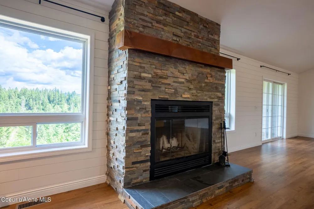 1588 Sunrise Road Bonners Ferry, ID 83805