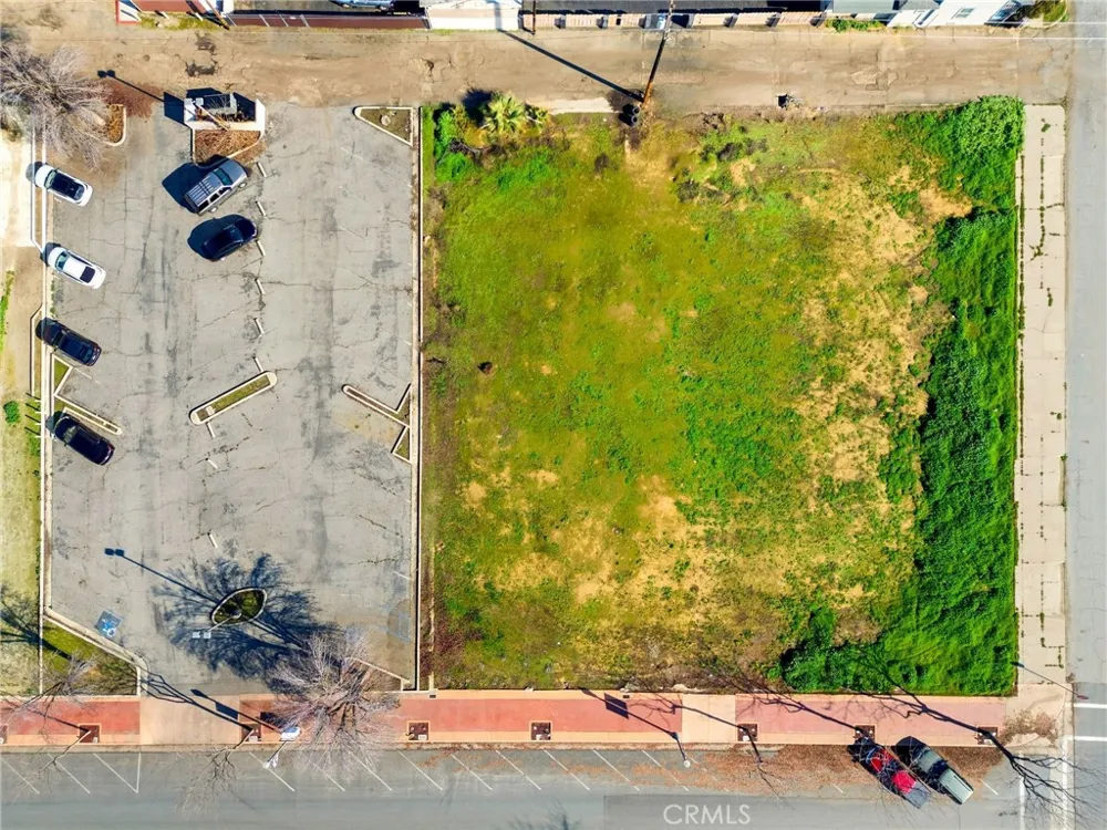 190 S Elmwood Avenue Lindsay, CA 93247