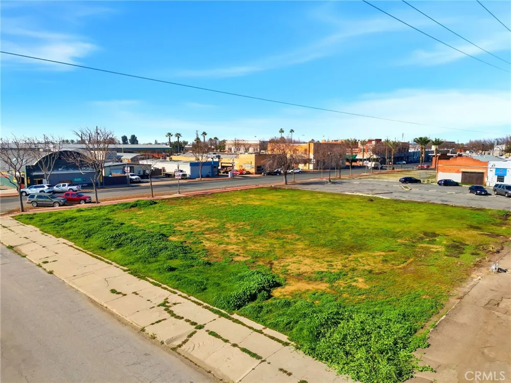 190 S Elmwood Avenue Lindsay, CA 93247